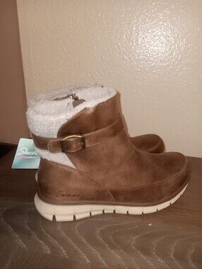 Womens Skechers Boots New  Size 11